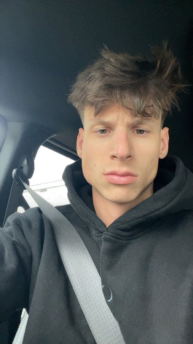 Booj🛸 tweet media