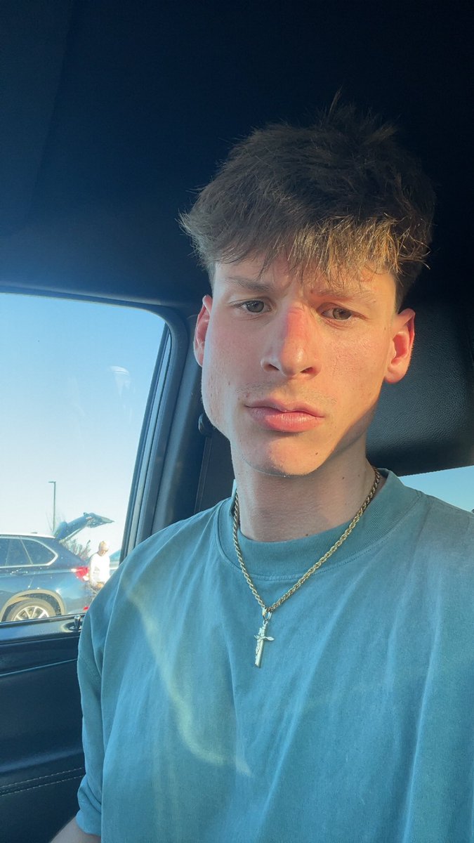 Booj🛸 tweet media