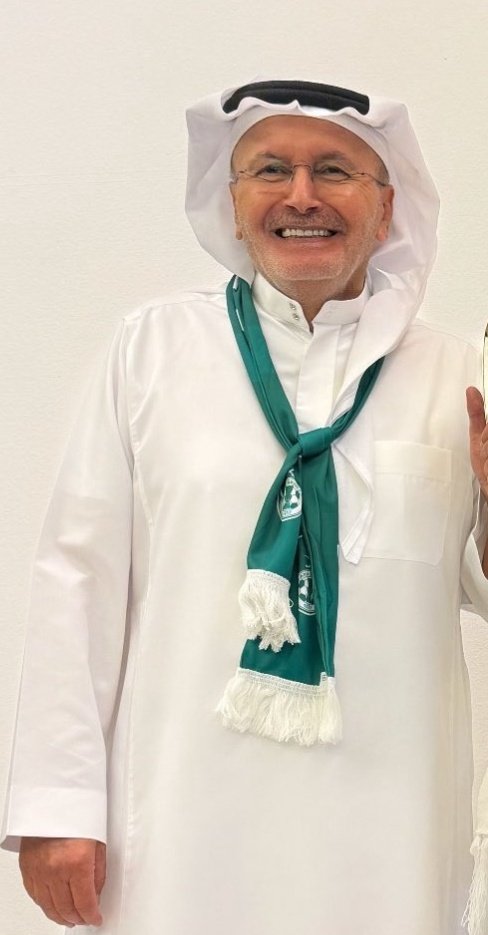 اطلب الفرح ولوكان
في الصين
🤍💚🏆
#الاهلي_بطل_السوبر