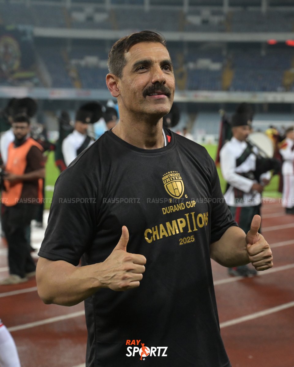 raysportzbangla's tweet image. ছবি: ২০২৫ ডুরান্ড কাপ জিতে আবেগে ভাসলেন নর্থইস্ট ইউনাইটেড কর্ণধার জন আব্রাহাম...

#RaySportz #NEUFC #JohnAbraham #DurandCup2025 #IndianFootball