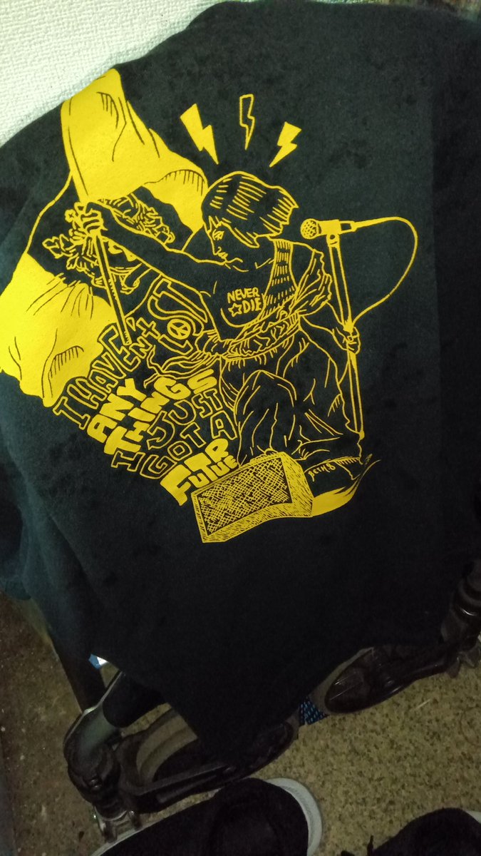 本日はワンマンライブ撮影！
こういう夜を撮らせていただける！
カメラマン冥利に尽きる！
有り難う御座います！
マジでカッコいいステージ！
オレもまだまだ頑張れる！
力をもらいました！
文章を考える力は尽きているので、余韻のまま寝ます！
写真の出来は良い！まだまだいける！

#ベスハチ