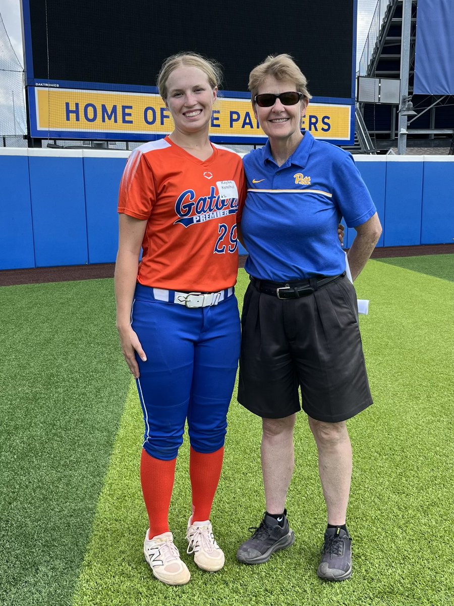 KKetelhut29's tweet image. Thank you so much to Coach Allard, Coach Schurr, and Coach G (happy birthday!) for an incredible camp experience today! I learned so much and I can’t wait to keep working before I come back next time to Pitt! Go Panthers! @Pitt_SB @DivineChildAthl @GatorsKetelhut @divinechildsb