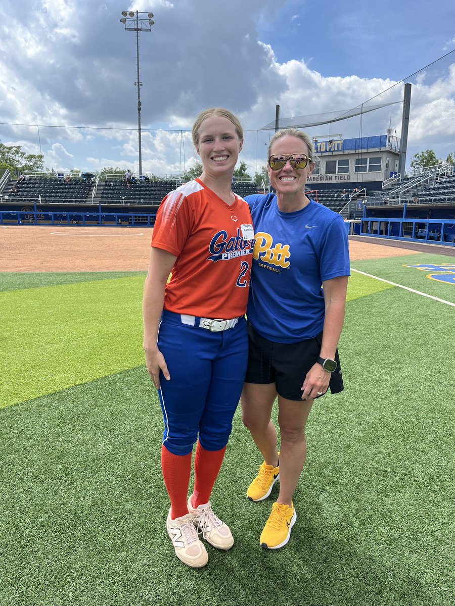 KKetelhut29's tweet image. Thank you so much to Coach Allard, Coach Schurr, and Coach G (happy birthday!) for an incredible camp experience today! I learned so much and I can’t wait to keep working before I come back next time to Pitt! Go Panthers! @Pitt_SB @DivineChildAthl @GatorsKetelhut @divinechildsb