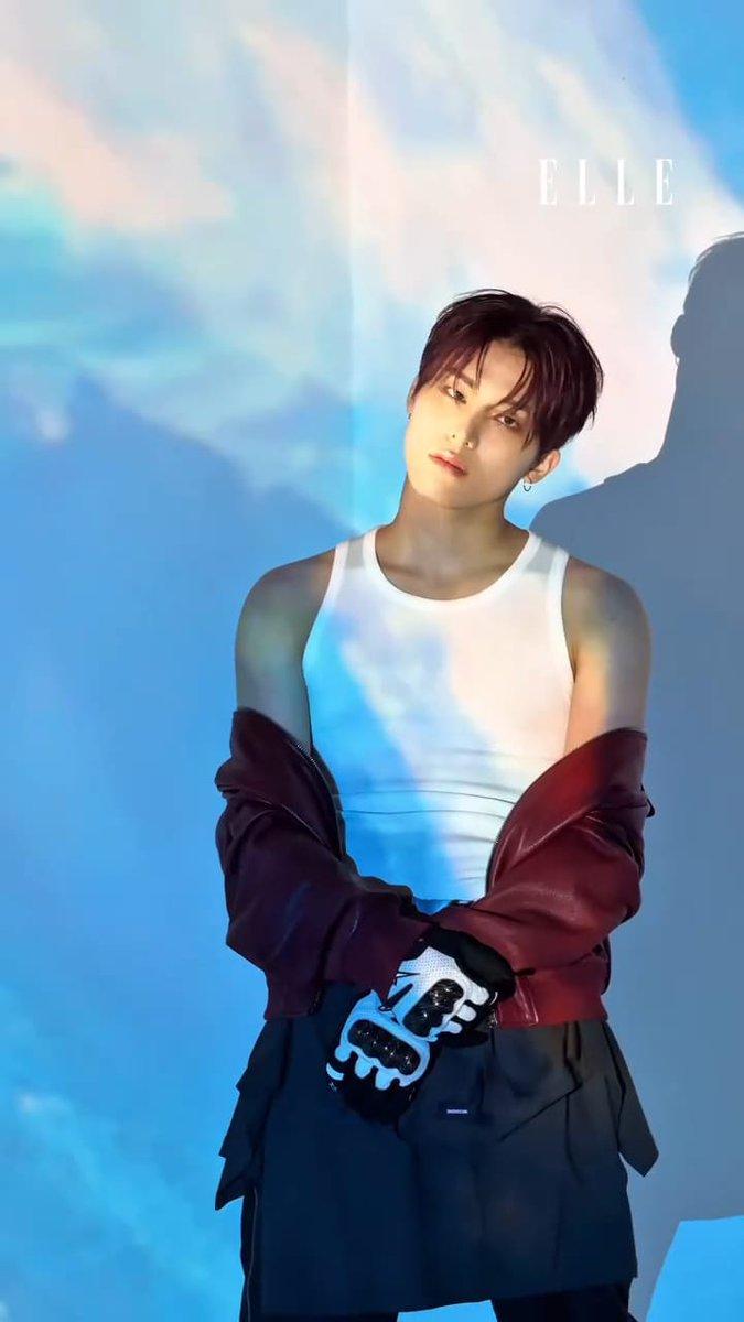 preciousyjae's tweet photo. laip apdet : 
hampir tewas dengan kesibukan ini, kemarin di gebrak sama jewoo kutangan elel, si anak pesantren itu gk jadi halal jirr
DANN SI BLONDE ITUU, HEH GANTENG BANGET LOH, gk bisaa inii ade ade nya jaehyuk ada ada ajaa gebrakannya, jae kamu manaaa gebrakannyaa
GILAAAA!! https://t.co/ZjQkLKbu6w