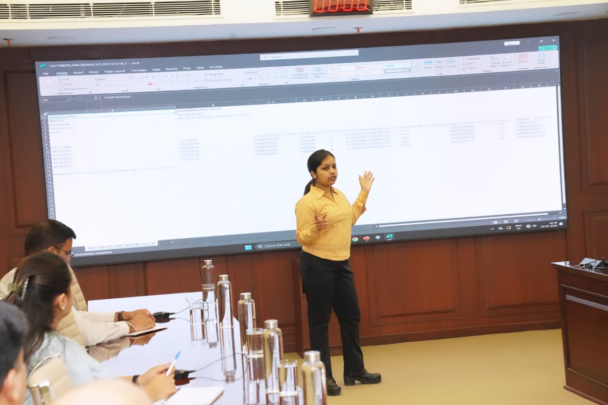SushmitaDu1212's tweet image. 👮‍♀️ From data to detection!
Training LEA officers in Telecom Data mastery – because every call tells a story.🇮🇳🫡
#OnDuty #LEATraining #CyberForensics #Milestones