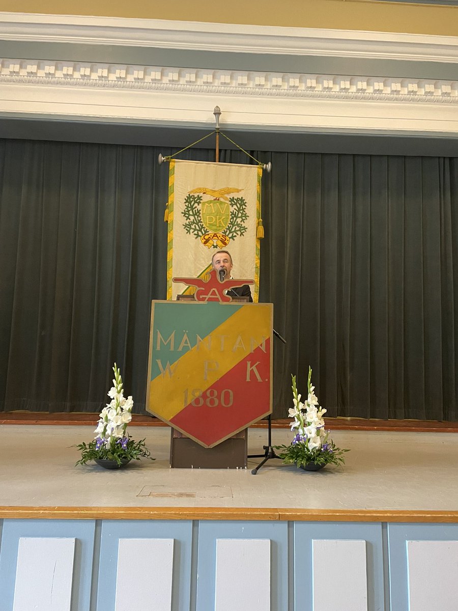 Mäntän VPK juhlii tänään kunniakasta 145 vuoden taivaltaan. Hieno juhla huomionosoituksineen Mäntän Klubilla. Minulla oli kunnia pitää arvokkaan tilaisuuden  juhlapuhe. #MänttäVilppula kaupungin tervehdyksen toi Arto Pirttilahti
#pelastustoimi
<a href="/pela_eh_pir/">Pelastuslaitos ja ensihoitopalvelut Pirkanmaa</a> 
#MäntänVPK