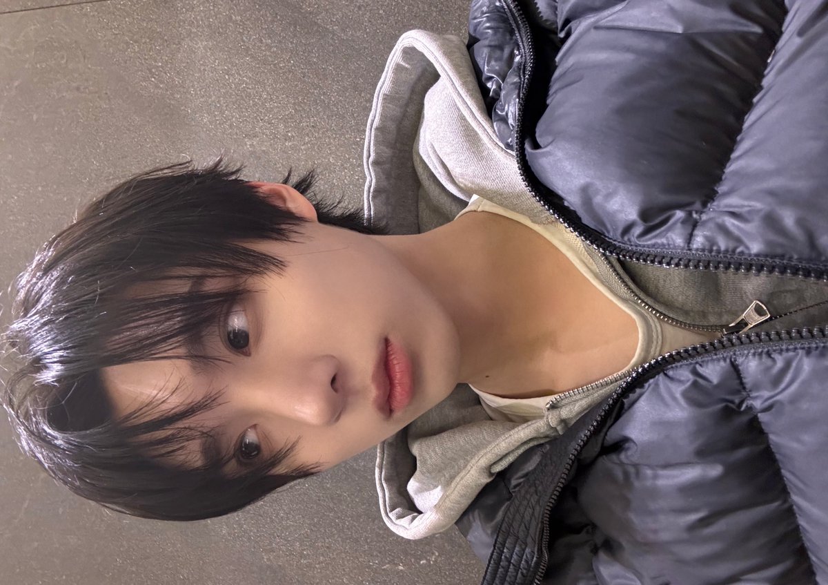 wpRlwk_'s tweet photo. 이거를 뭐라설명할수잇냐면 
차카니콤 https://t.co/I1TRrWCOKh