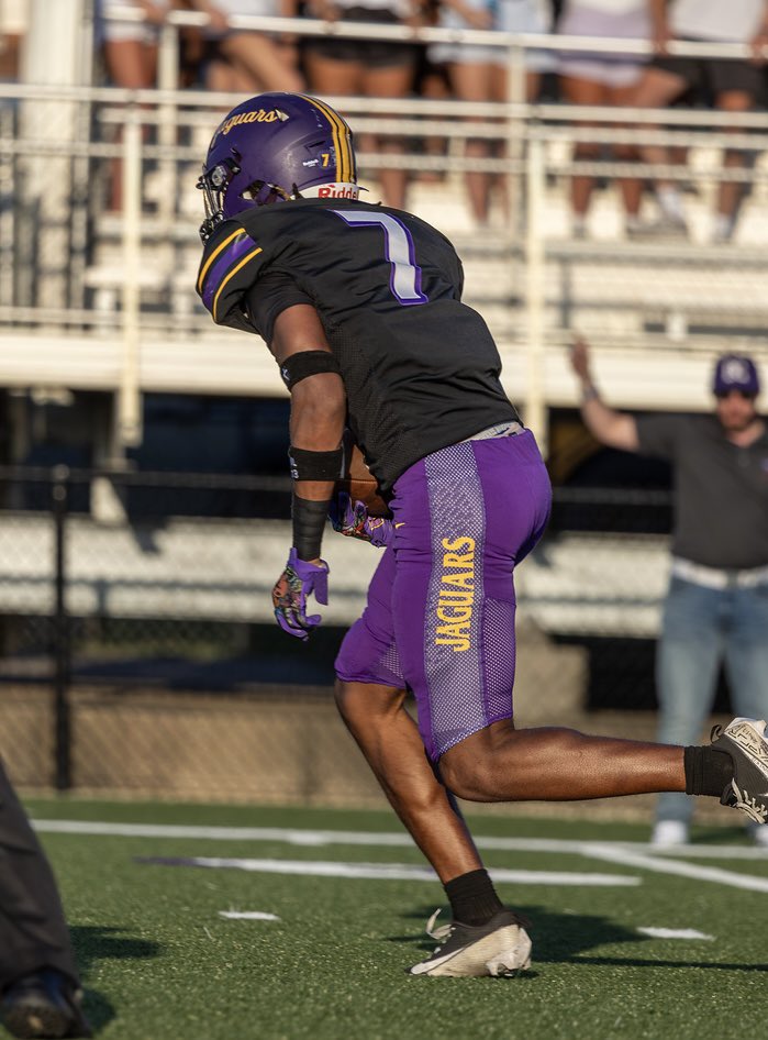 Start of a special season 
#Football #day1 <a href="/WesHalePhoto/">Wes Hale - RAD Action Photography</a>