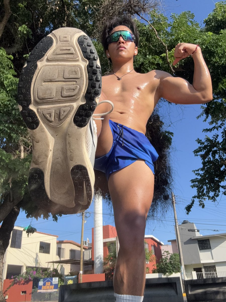 RT GAME 25 mins

$2/$2/$2 with 2 comments 

Weekend fun. 

findom macrophilia cashmaster gayfindom