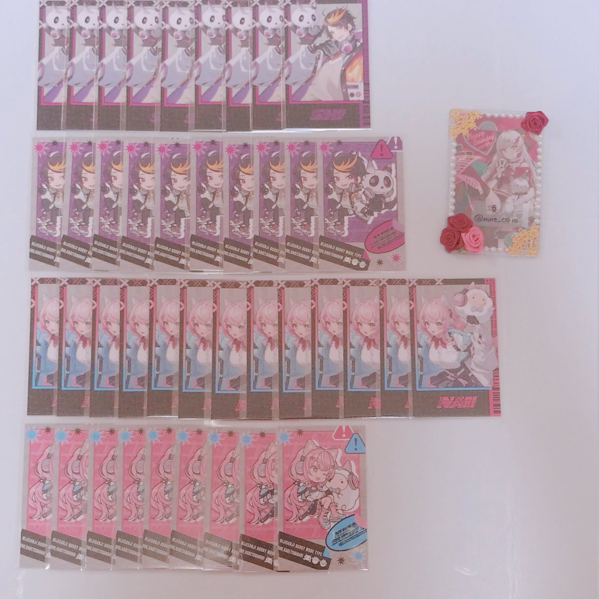 mnt_0910's tweet photo. 交換 譲渡〖にじさんじ〗
HEROES 1st Anniversary Dytica 2nd Anniversary Buddy Mode わんにゃんdays チェキ風カード

譲┆画像①〜⑪
求┆同種または画像⑫⑬⑭ . 定価(+送料)

⇣⇣⇣⇣⇣⇣ https://t.co/RKlh4E8Geu