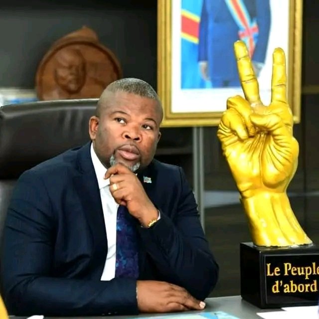 Dr OWANDJ'OTETE ONEMA FRANCK (@franckonem60538) on Twitter photo Pouvez-vous poser la question à ton frère de l'UDPS <a href="/AdolpheMakutano/">Adolphe Amisi Makutano</a> qui est président national de la ligue des jeunesses de l'udps a 55ans🤔 cher <a href="/seigneurCHRIS01/">Ilunga Mutombo Christian</a> 😌 Pouvez-vous poser la question à ton frère de l'UDPS <a href="/AdolpheMakutano/">Adolphe Amisi Makutano</a> qui est président national de la ligue des jeunesses de l'udps a 55ans🤔 cher <a href="/seigneurCHRIS01/">Ilunga Mutombo Christian</a> 😌
