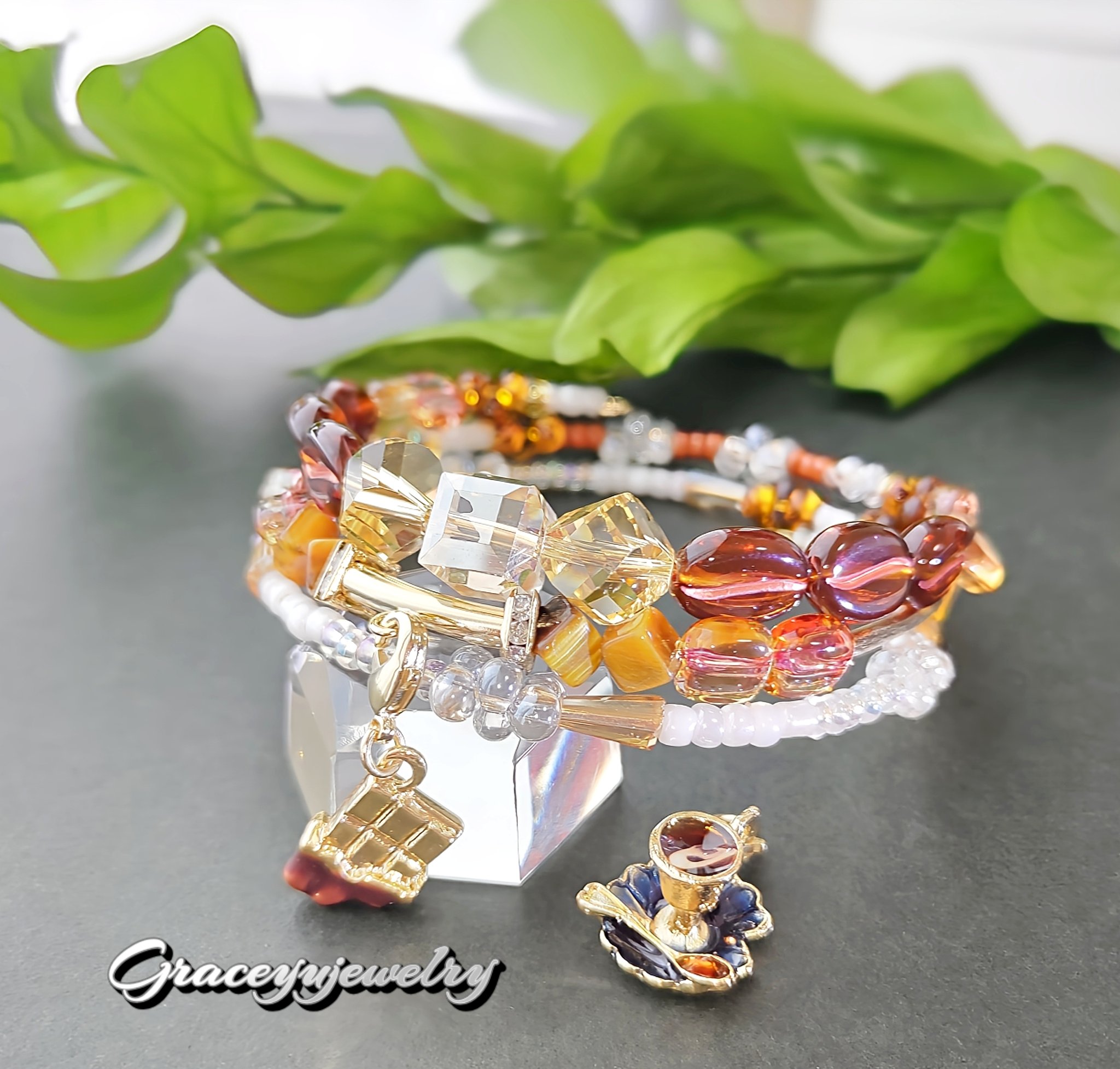 Graceyujewelry🍀 天然石コイルブレスレット✢ ハンドメイド