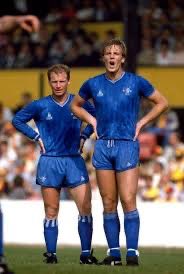AlanTardis's tweet photo. @90sfootball https://t.co/2wcodD24UF