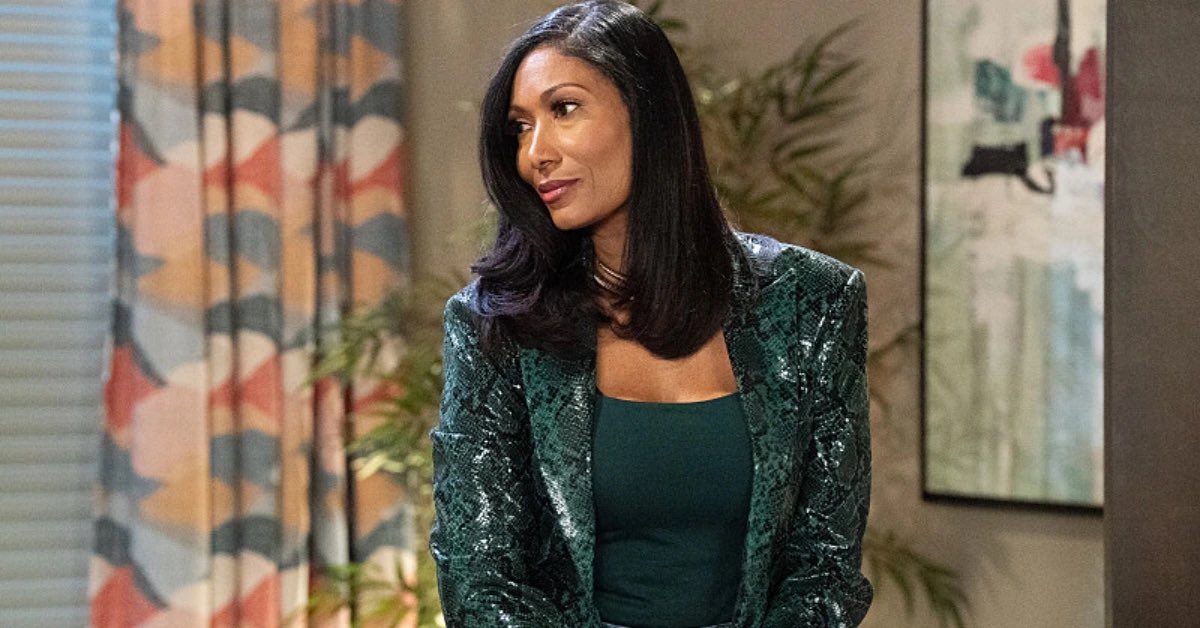 I’m catching up on #BeyondTheGates, and I love a good villain. Leslie’s evil self has been cracking me up ever since she’s gotten ahold of this trust money. 

She’s good tv. I’m sooooo sorry. 😂😂😂😂
