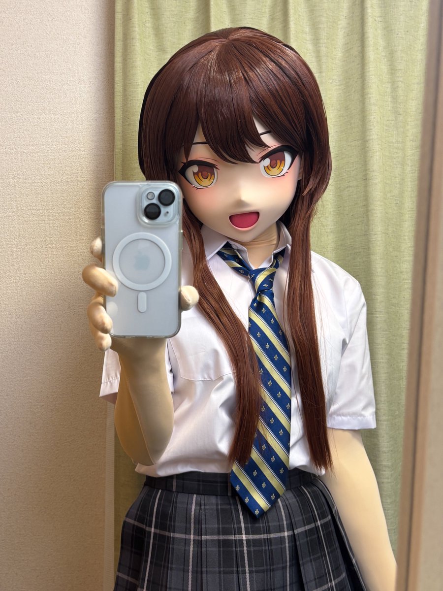 半袖ブラウスを着てみたり