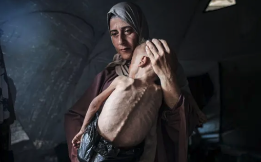 ⚠️ Plus envie d'argumenter, plus envie de documenter. Tout est là, sous nos yeux. Mais comment faire prendre conscience de ce qu'est une famine? 
• Le Cadre intégré de classification de la sécurité alimentaire (IPC, organisme ONU basé à Rome) vient de déclarer l'état de famine