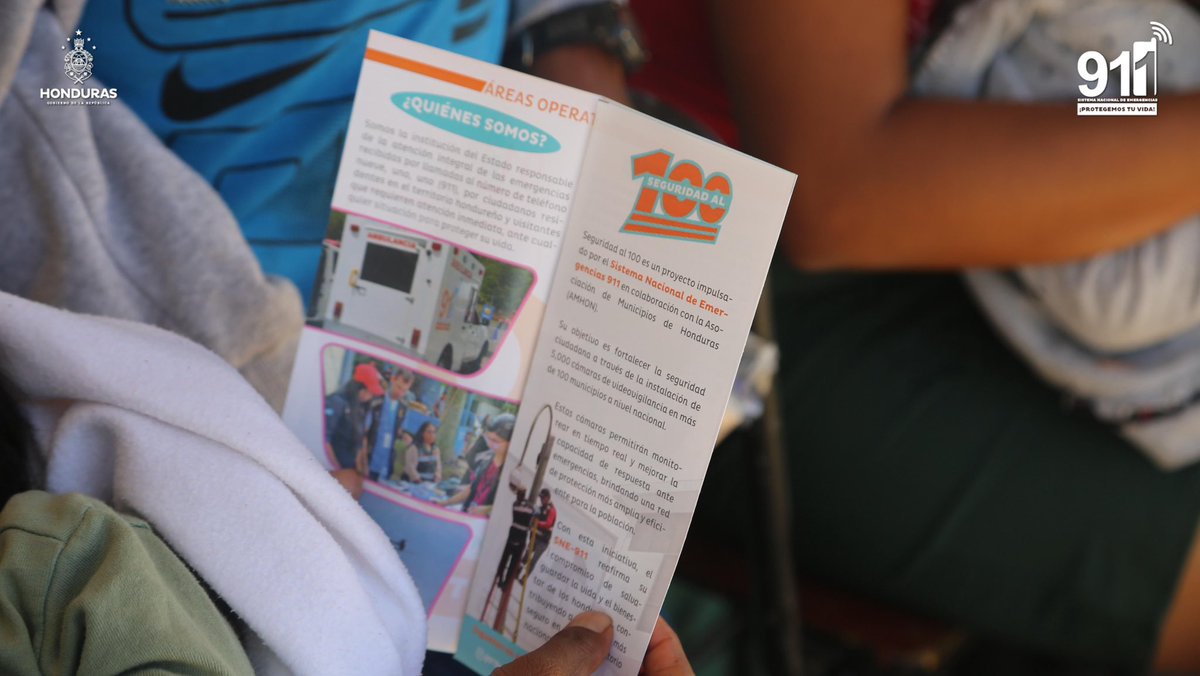 🚨🩺 Brigada Médica 911 en Santa Ana, La Paz 🇭🇳

El Sistema Nacional de Emergencias 911 llevó atención gratuita a los pobladores de Santa Ana, La Paz, fortaleciendo la salud y el bienestar de la población de este municipio.