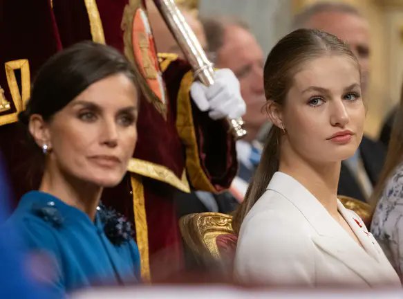 “Hemos combatido mucho para tener como cabeza del estado a una institución férreamente anclada a una sociedad tradicional cuyos pilares están relacionados con la inferioridad de las mujeres.” Con este artículo te deseamos hoy  #BuenasNoches ❤️💛💜 
diario-red.com/opinion/beatri…