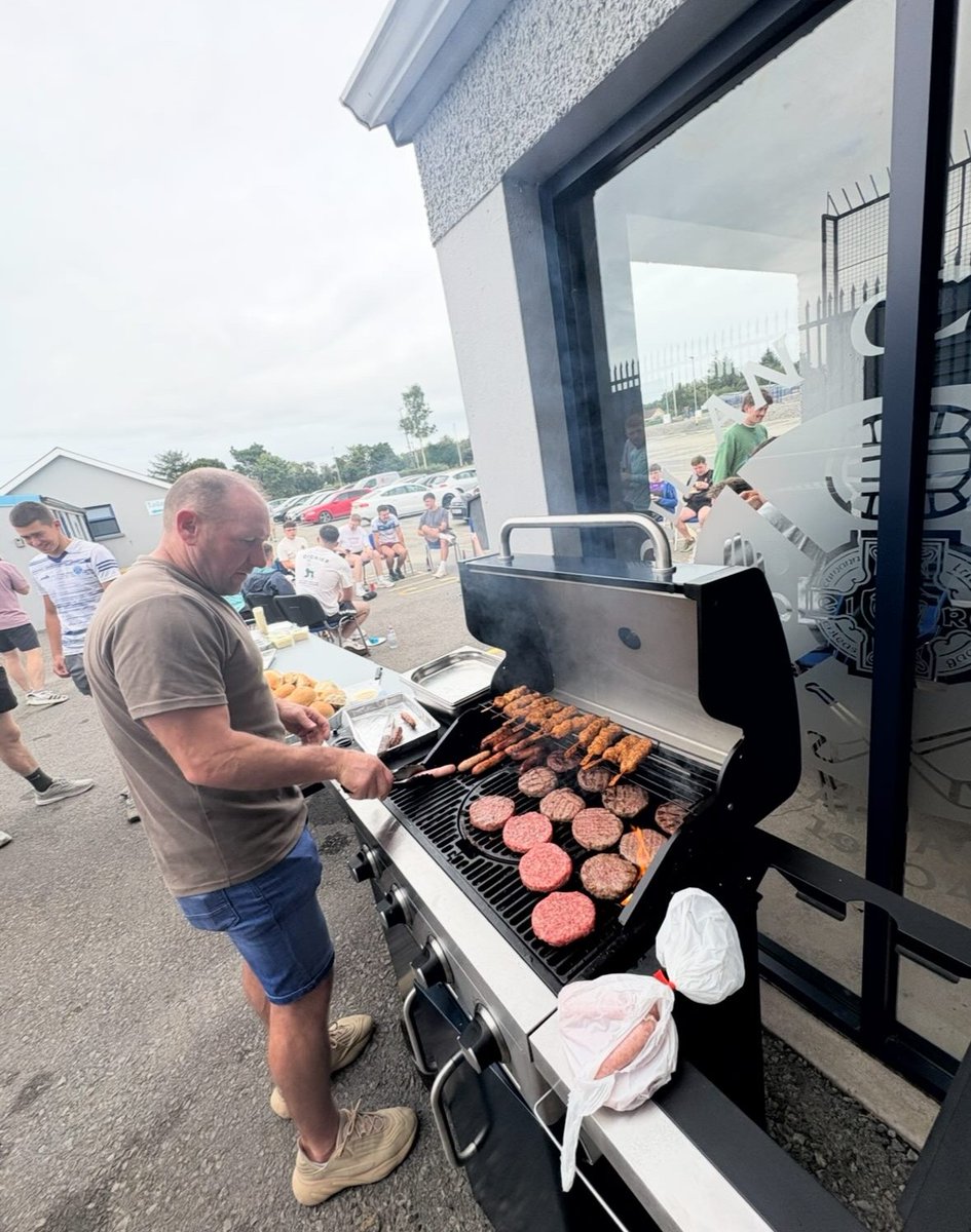Many thanks to The Meat Joint for supplying the food for the senior men's team bbq today.