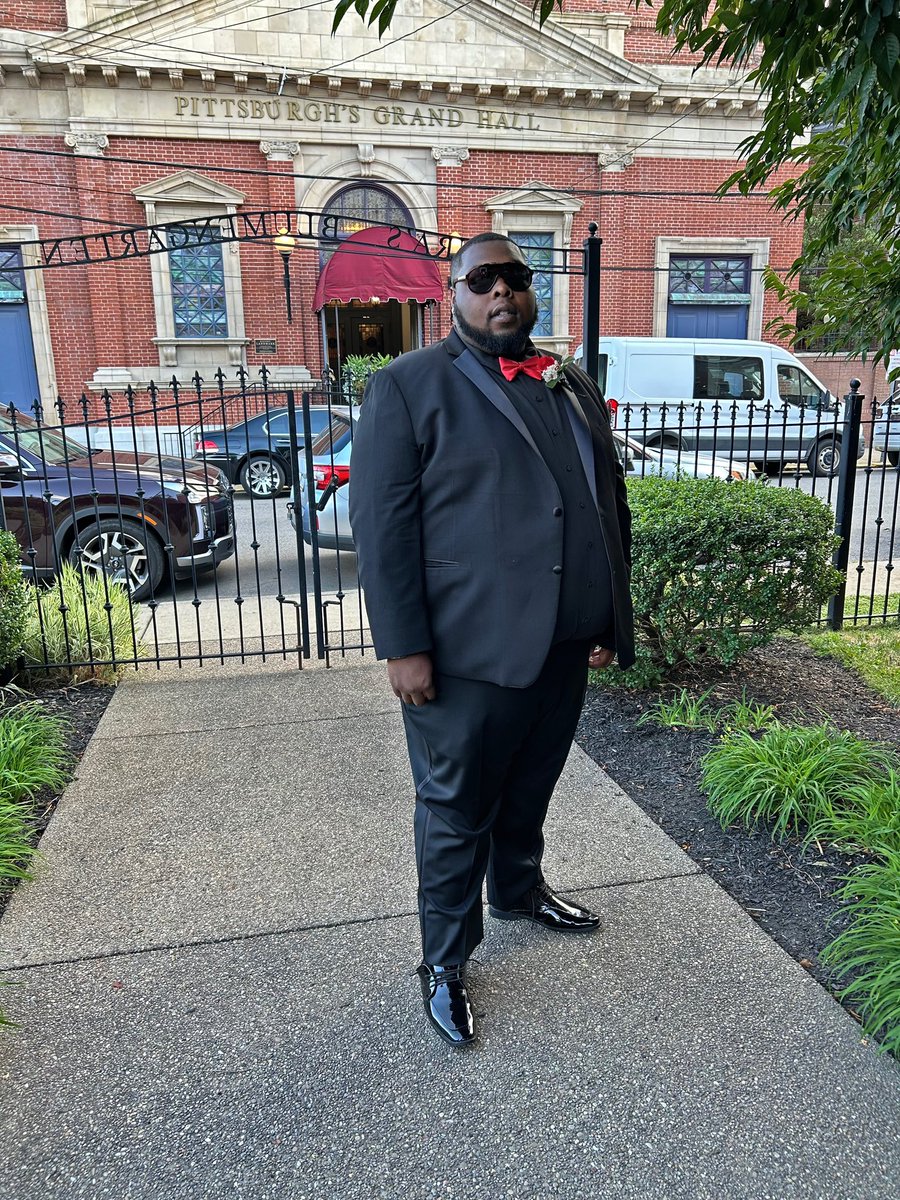 BitchImFatTrell's tweet photo. The Flowers Wedding ❤️🌹 https://t.co/7G11CtoEtz