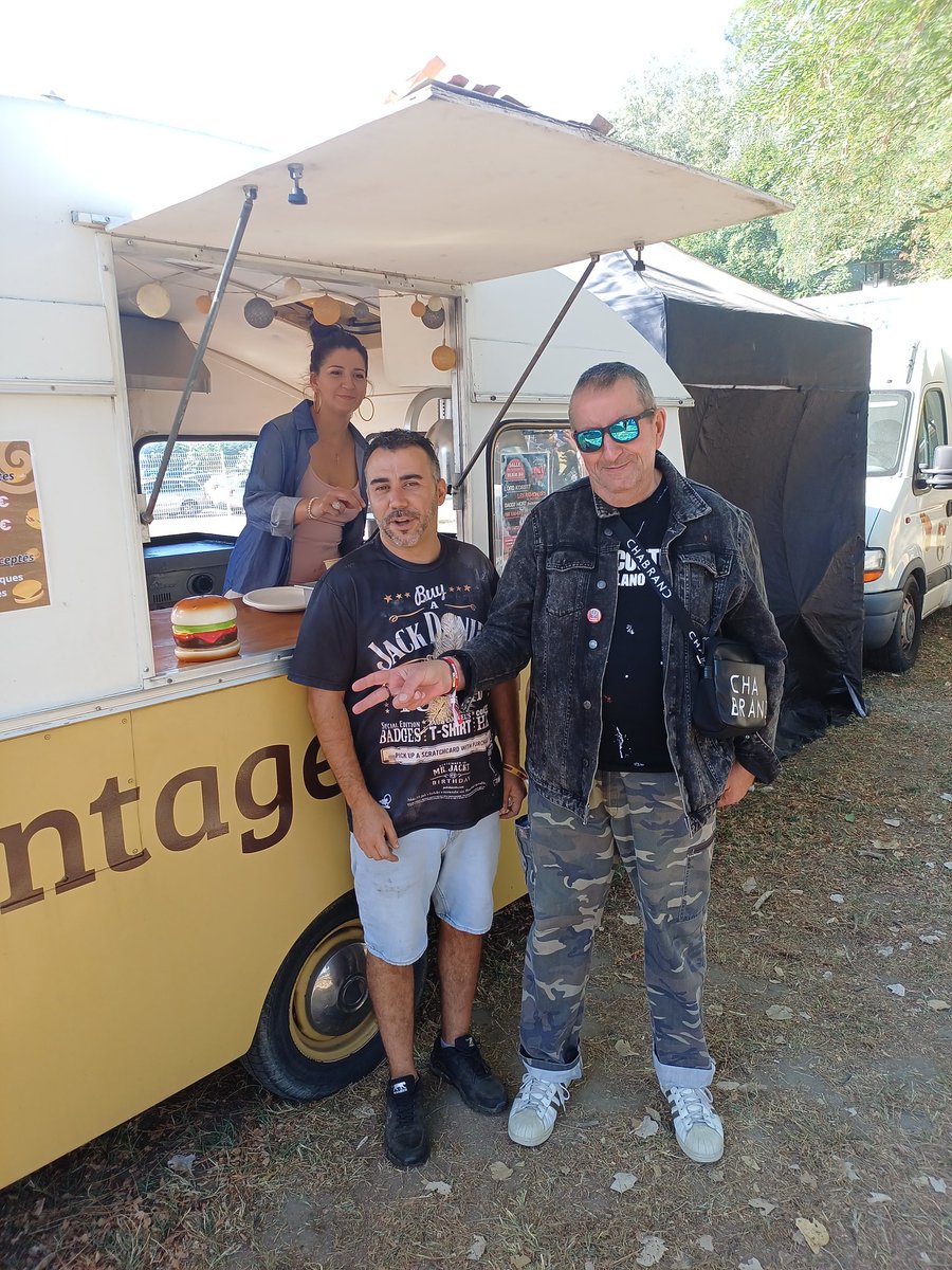 St Juste .Insoumis Actif .#GardeTaRage (@stjuste66438315) on Twitter photo 😊
Miam-miam avec des Insous #Amfis2025 dont la gentille <a href="/DheninHele97594/">Marie-Hélène DHÉNIN</a>
#JuJuAmfis 🐢
Je vous souhaite une excellente soirée mes loulous 🫶 😘 😊
Miam-miam avec des Insous #Amfis2025 dont la gentille <a href="/DheninHele97594/">Marie-Hélène DHÉNIN</a>
#JuJuAmfis 🐢
Je vous souhaite une excellente soirée mes loulous 🫶 😘
