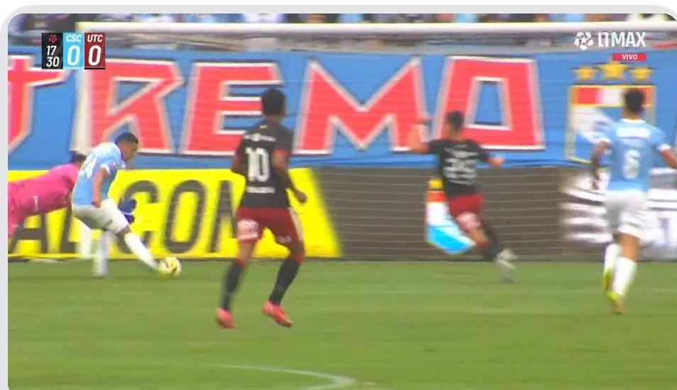 Pacheco gastó todo su ¿prime? en los partidos anteriores o se está guardando un gol importante.  
No puede ser lo mal que decide.