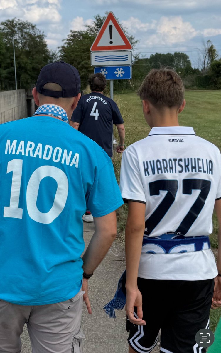 Walking through the field to the Mapei with all the Napoli legends