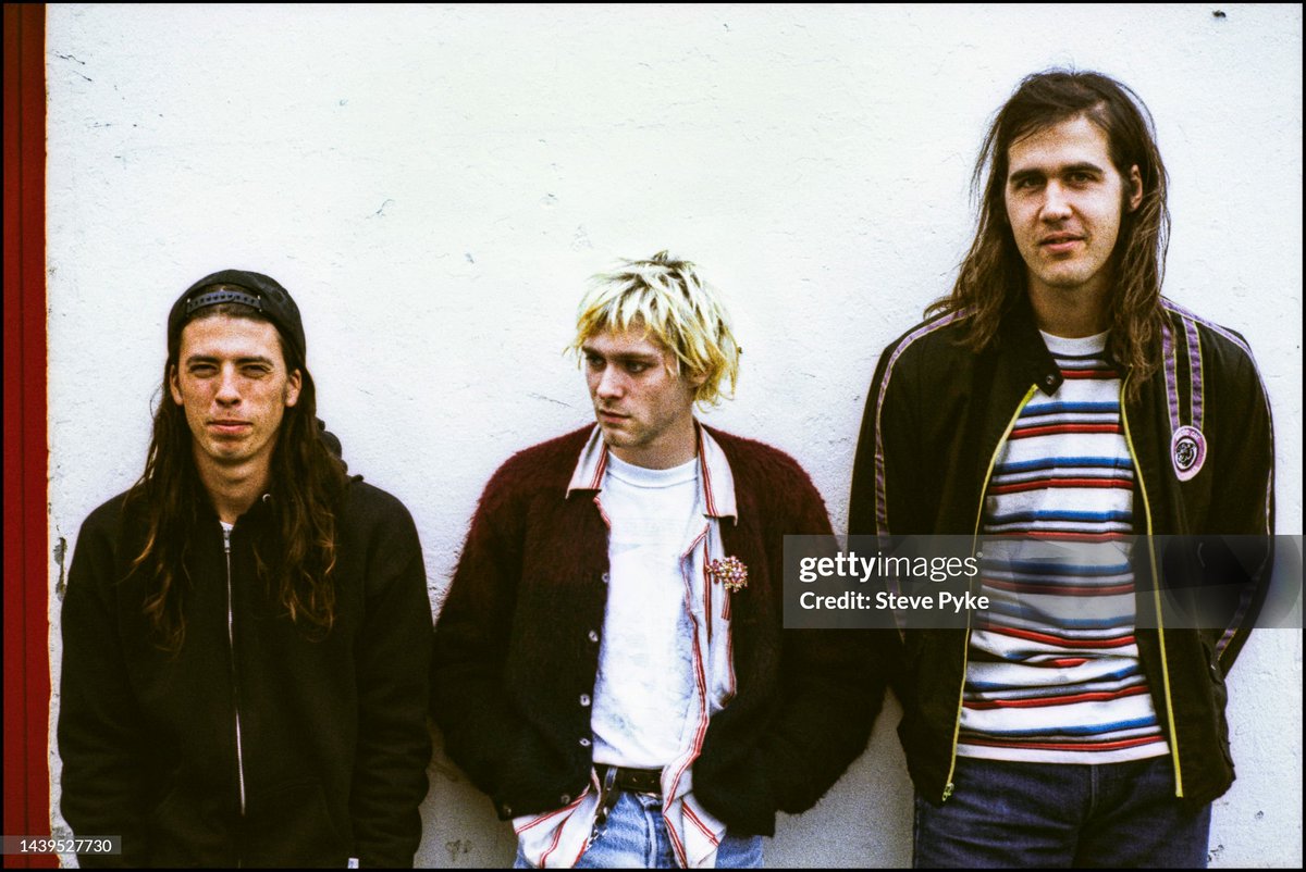 hourly kurt cobain (@hourly_cobain) on Twitter photo 