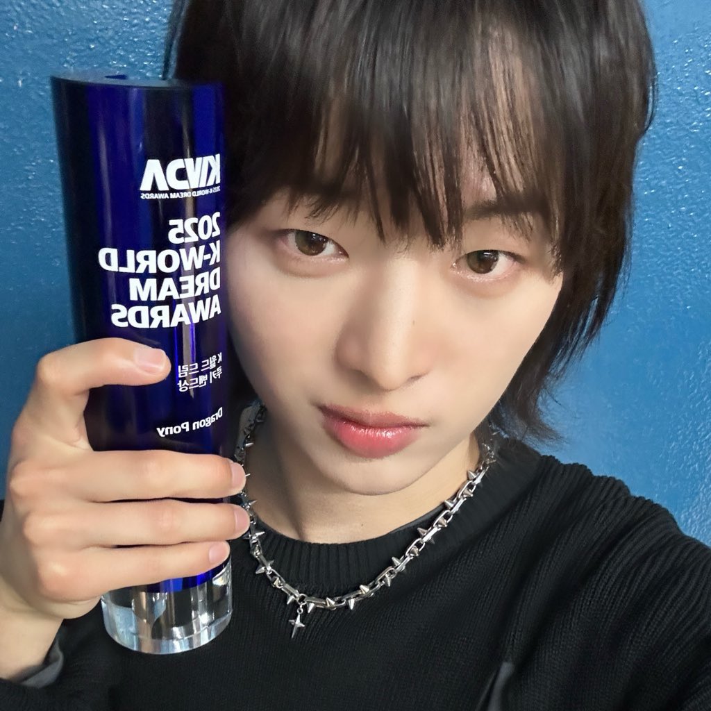 세혀키이로이토리 (@shkiiroitori) on Twitter photo 