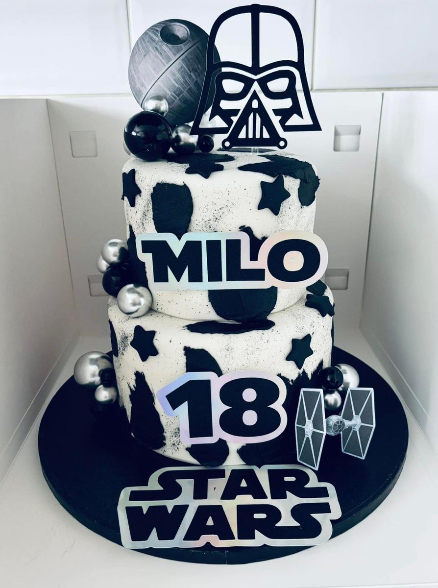 This cake is delicious