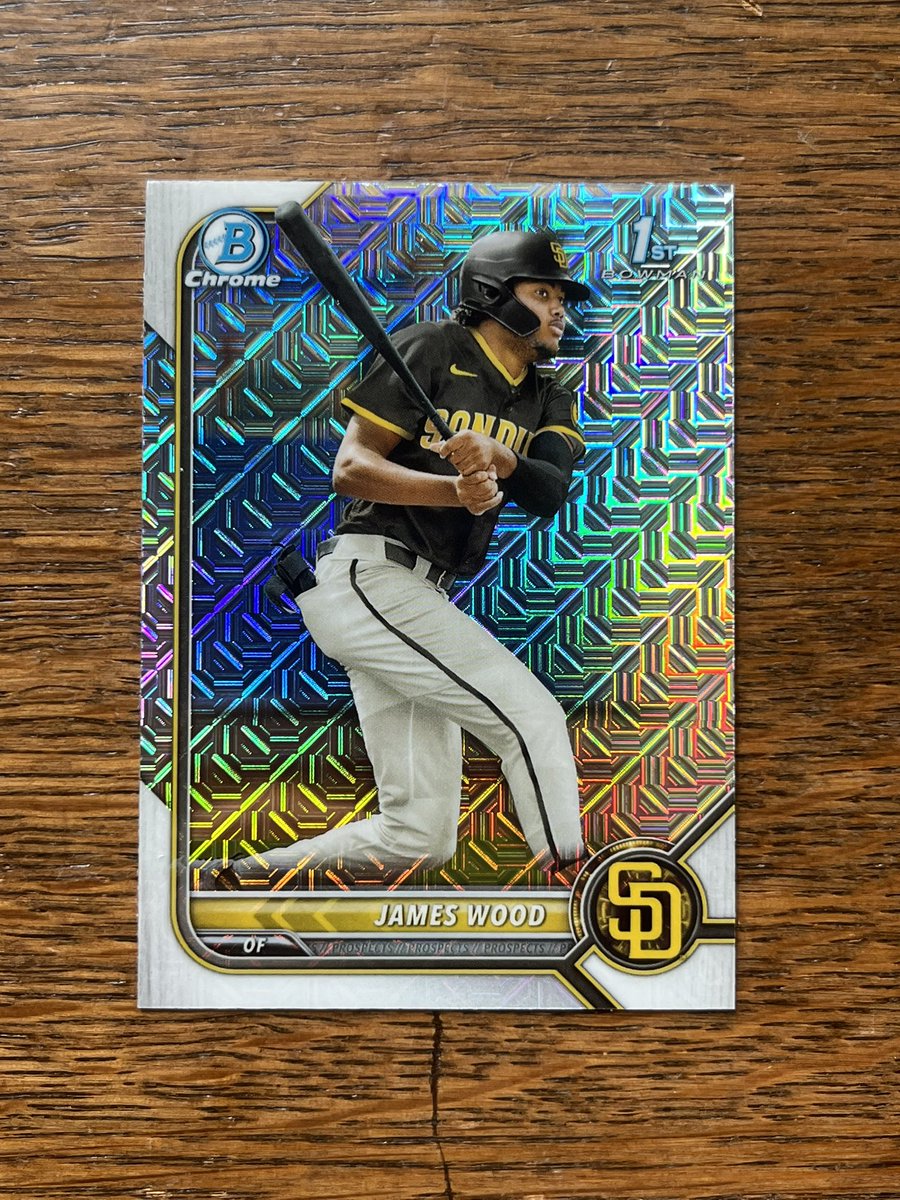 Trying my first sale on here before I go back to college! Will start posting at 3:00 CST

Shipping: $5 bmwt, $1 pwe

Follow and repost for your chance to win this James Wood mojo refractor! Winner drawn at end of sale