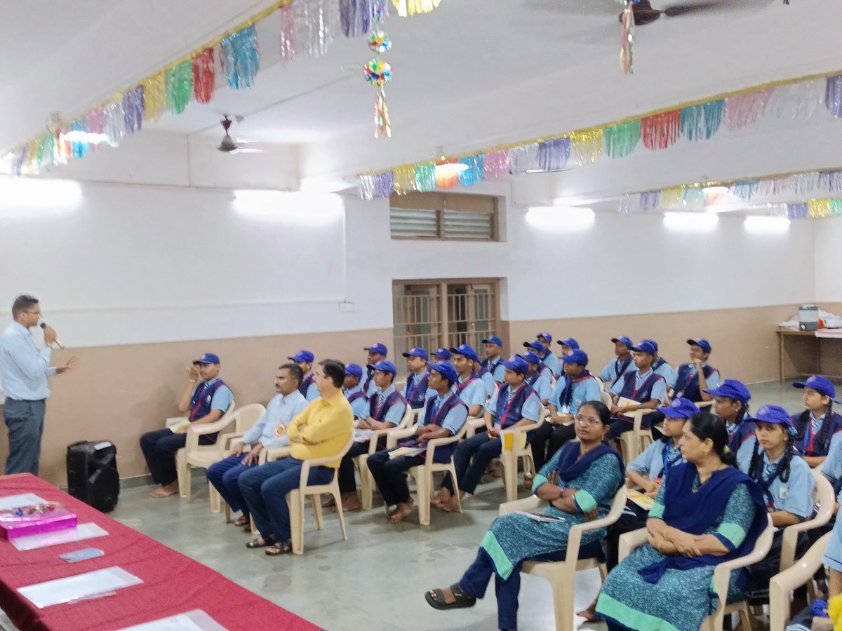 SunilPagar76's tweet photo. Cyber Awareness Program Organized by N.S.S.Unit Govt High sec school Silvassa Zhandachowk Marathi Medium 
@_NSSIndia @nssgujarat @nssdnhdd @nssmag @EduMinOfIndia 
#cybersecuritytips https://t.co/qb1sZQQd2q