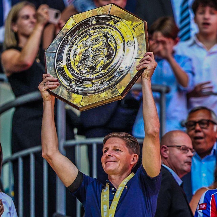 eurofootcom's tweet photo. 🇦🇹🏆 Oliver Glasner: the manager who delivered Crystal Palace's FIRST ever trophy! 

Happy birthday to him. 🧠✨ https://t.co/zx4mWQBYU2