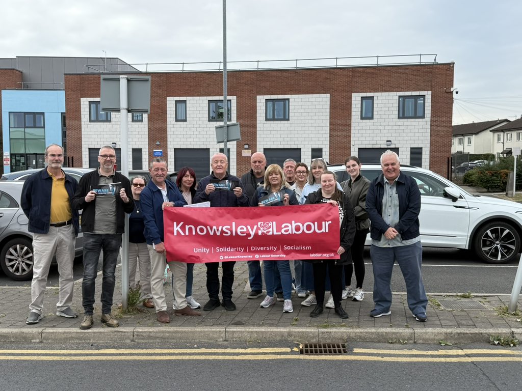 It was great to be out campaigning in Halewood this morning, meeting with residents and discussing their concerns. Thank you to everyone who took the time to stop and chat.