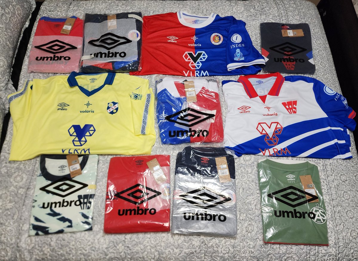 Amor a la Kamizola ❤️ ⚽️ 💙 
PUM PUM <a href="/CDeportivoFAS/">Club Deportivo FAS</a> ‼️
marca Inglesa🏴󠁧󠁢󠁥󠁮󠁧󠁿 <a href="/umbro/">Umbro</a> 2025🟥
Coleccion Rincon del Mongo2️⃣2️⃣