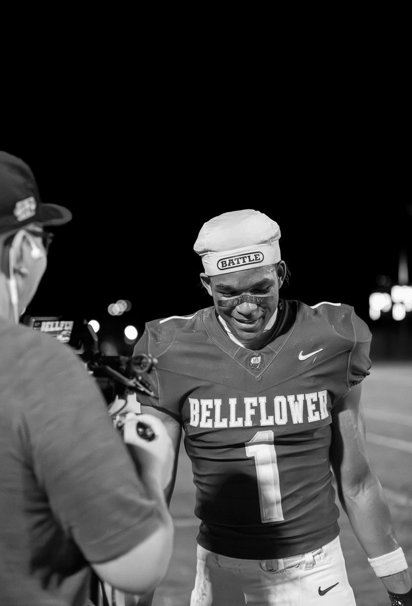 Proud dad. @AusWaller832 🖤

<a href="/BellflowerFB/">Bellflower Football</a>