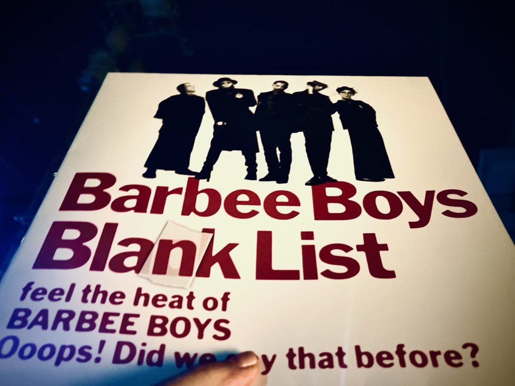 レコジャケの
デカさはやっぱ  美しい
昼に撮っても　夜に撮っても

#ジャケット
#色校正