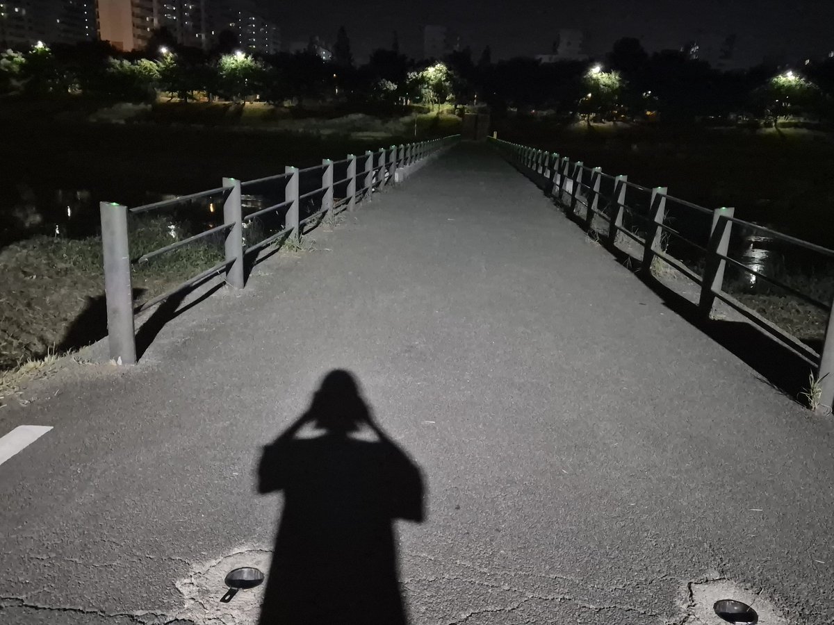UUPARAN's tweet photo. 런닝 했지롱
건강한 하루 보내욤 https://t.co/RwlwabL3Uf