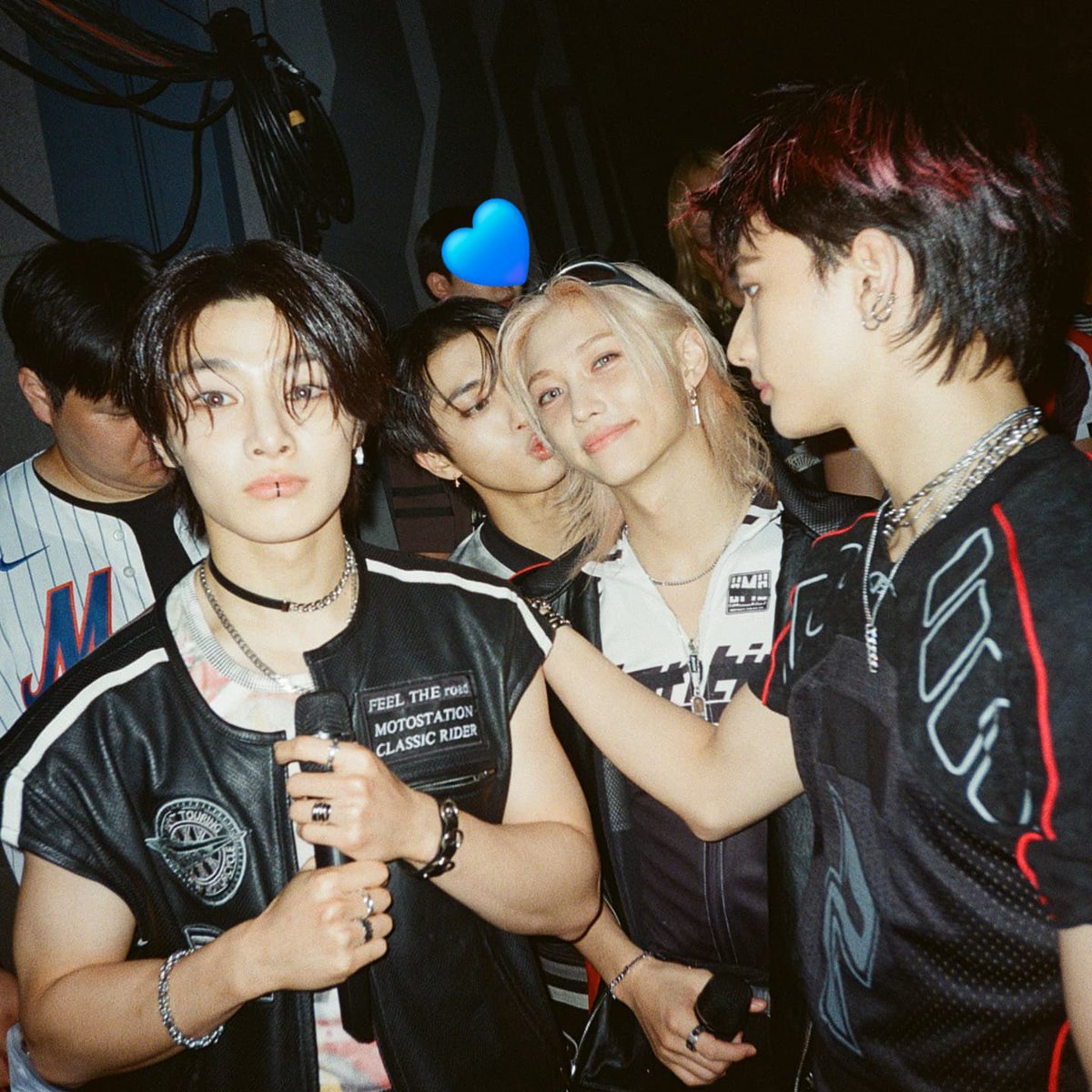 spearhyunnie's tweet image. mucore fd-nim shared these cute photos of stray kids from today!