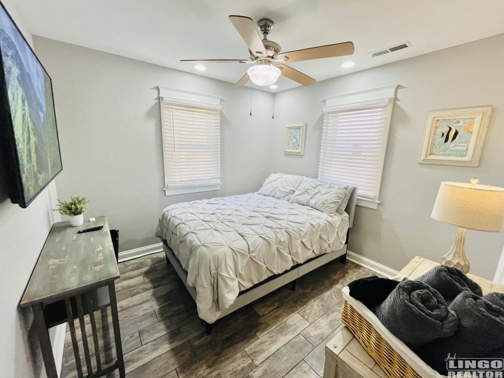 FEATURED VACATION RENTAL! 🏖 // 33476 Central Avenue in Coastal Pines, Frankford, Delaware⁠
⁠
🛏️ 7 Bedrooms | 🛁 3.5 Bathrooms | 💤 Sleeps 14⁠

⁠🏠 (Rental Code: 1229472)⁠
📞 Rehoboth Beach Rental Department: (302) 227-3883⁠
⁠
🗓️ BOOK HERE: jacklingo.com/rentals/delawa…