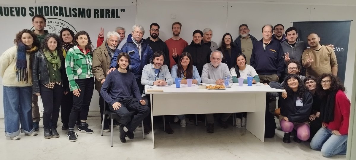 Hermoso encuentro ayer en la <a href="/fundacion_dhi/">Fundación DHI</a> con compañeras y compañeros que militan junto a los más postergados del campo,  para rediscutir el modelo desde abajo.
