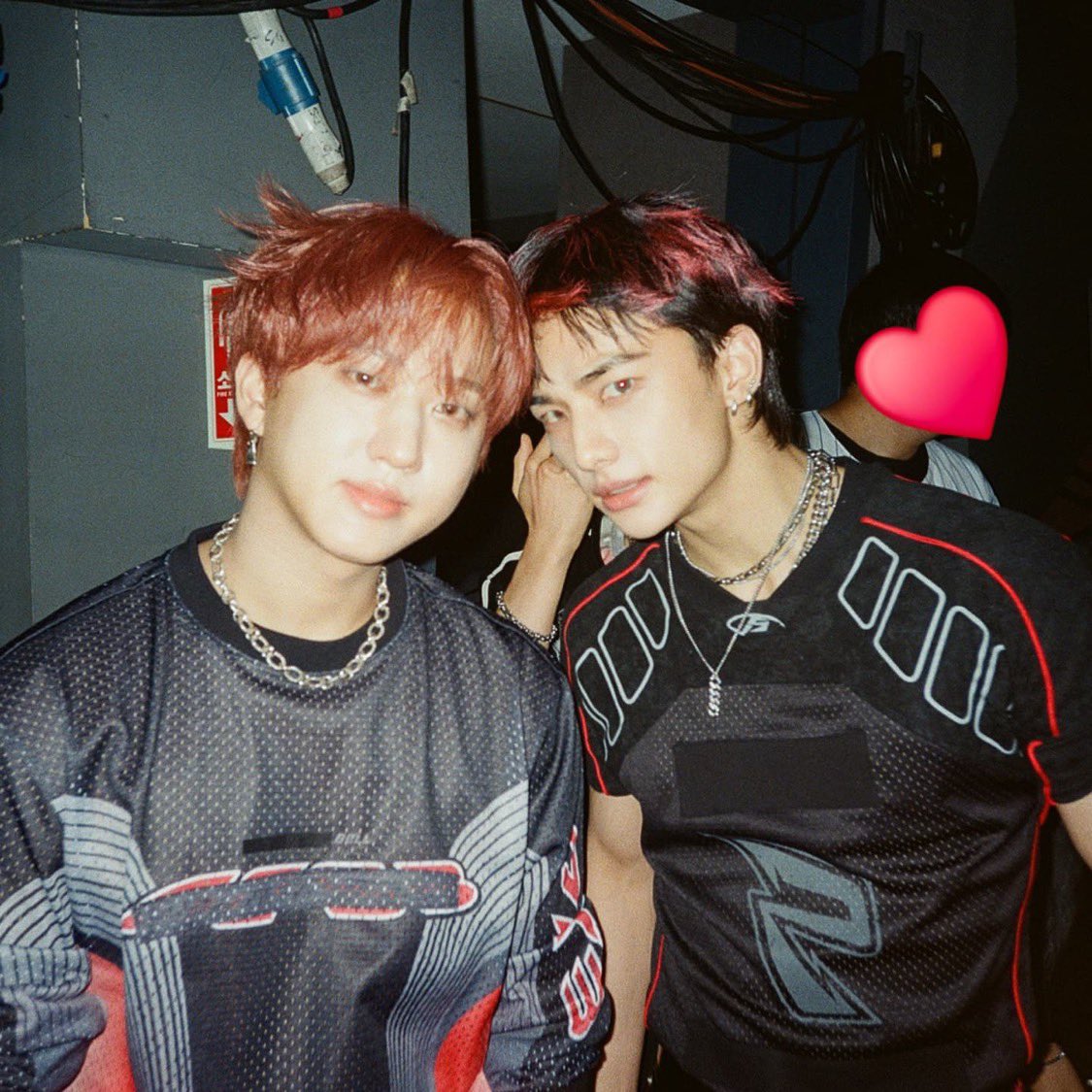 hyuniebinki's tweet image. hyunibini best pictures ever nobody can top these