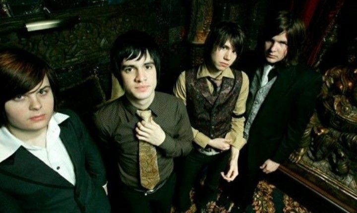Hourly panic at the disco (@hourlypatd) on Twitter photo 