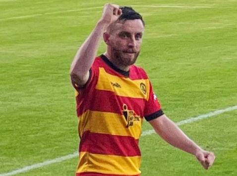 #PTFCStatsWatch 👀

- 5⃣0⃣ It's congratulations to STEVEN LAWLESS who scores his 50th Partick Thistle goal in all competitions (his 49th in 'Major Competitive' action). ⚽️