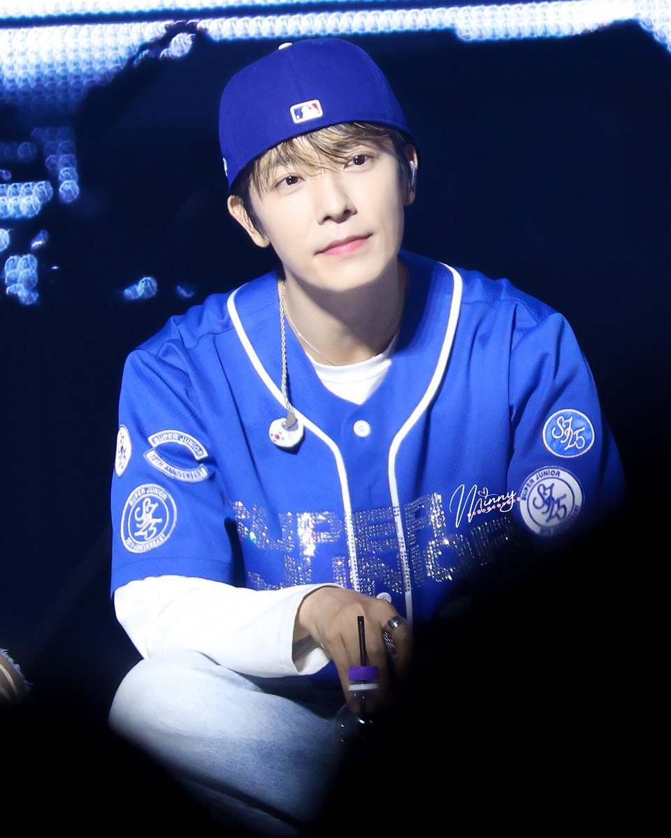 ⋆⁺₊⋆ ☀︎ ⋆⁺₊⋆⁺₊⋆ ⋆⁺₊⋆⁺₊⋆ ☾⋆⁺₊⋆
2025.08.23 Super Show 10 in Seoul Day 2

👀✨

#동해 #DONGHAE #이동해 #ドンへ
#슈퍼주니어 #SUPERJUNIOR
#슈퍼주니어DnE #SuperJuniorDnE
#SuperShow10Seoul