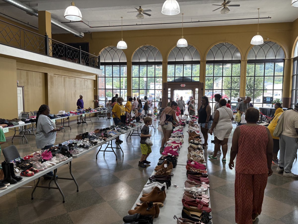 ThePrevNet's tweet image. The Prevention Network is out providing free resources to the community today! Join us from
12-2 at the SBC Community Center in Beaver Falls. 1910 7th Ave.