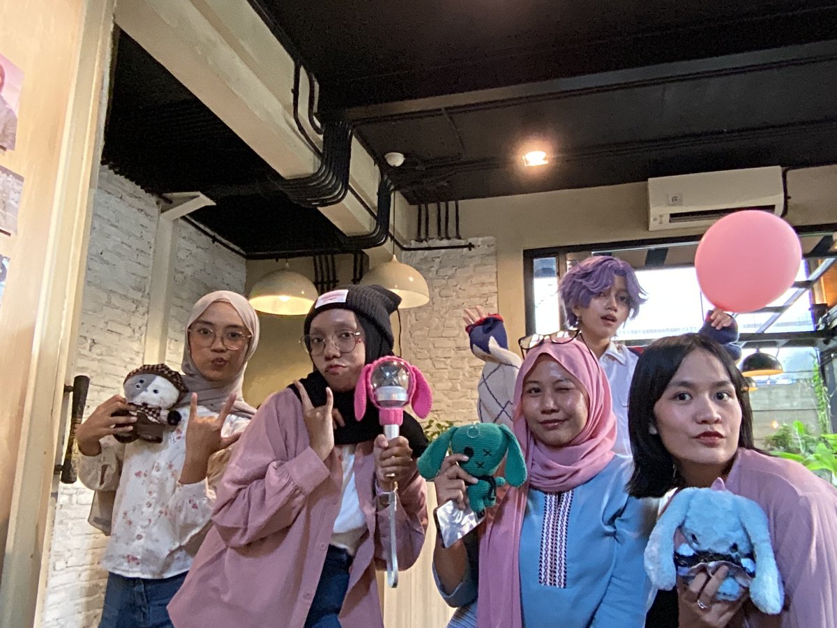 Gaonizm's tweet image. — Thanks for today :3 @kittohan @winhyeongjun @bininyeuyon @jjaeminodo 🤍🤍