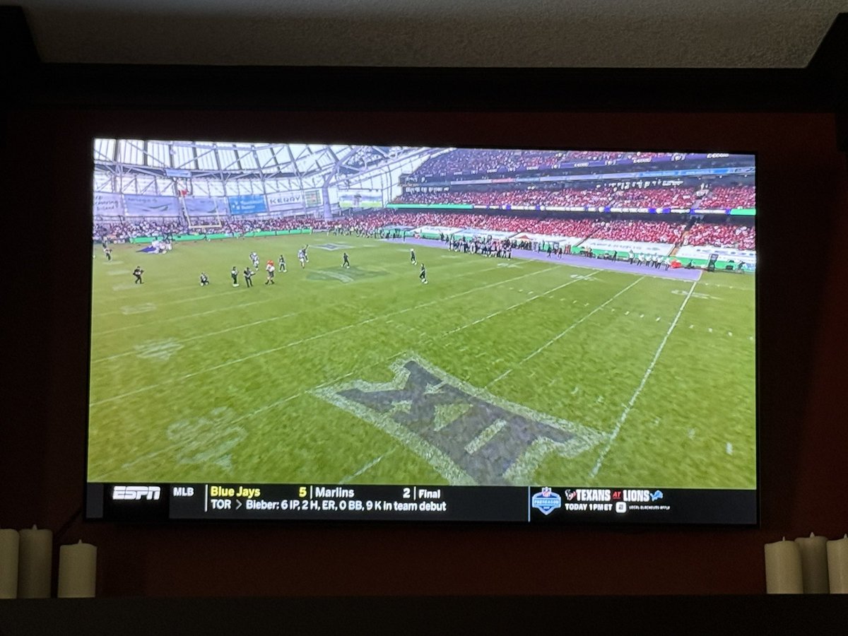 Karl Warner (@karlwarnerpxp) on Twitter photo The field in Dublin looks atrocious.
Bad enough that Iowa State and Kansas State are playing away from the Midwest, but we couldn’t even give them a half decently painted field to play on? The field in Dublin looks atrocious.
Bad enough that Iowa State and Kansas State are playing away from the Midwest, but we couldn’t even give them a half decently painted field to play on?