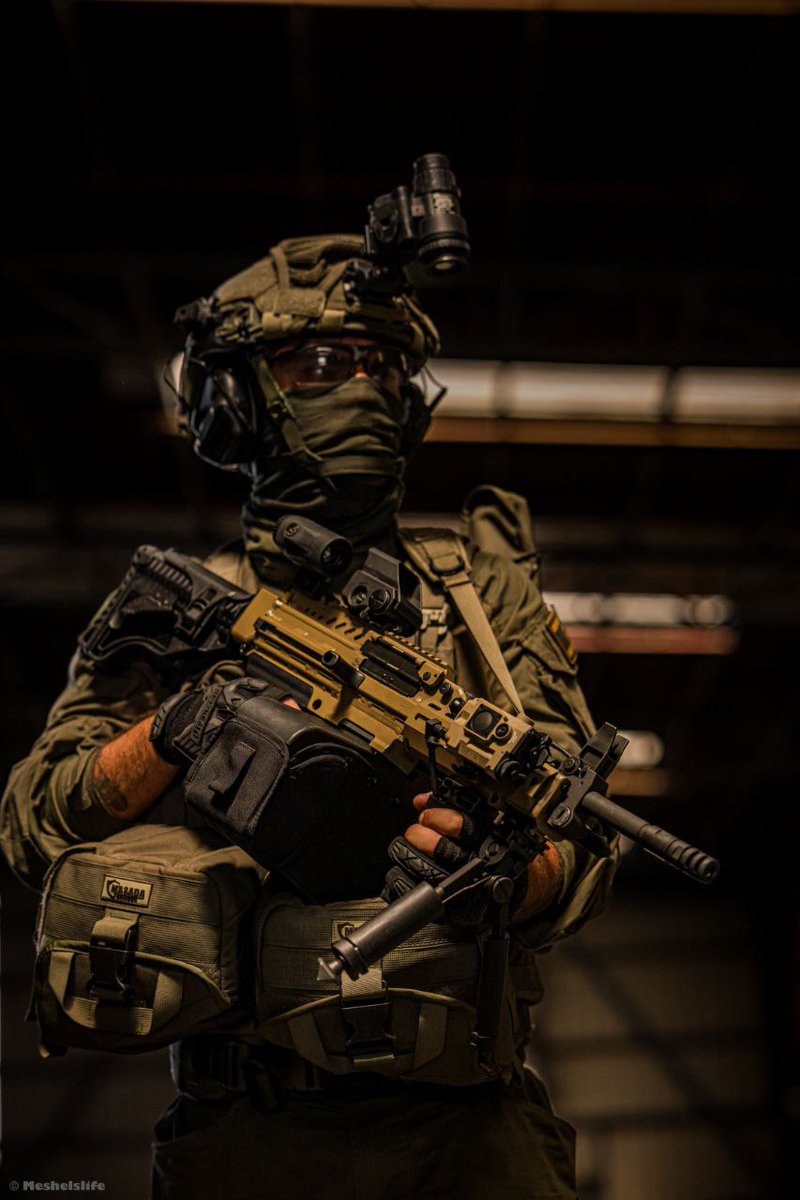 IWI Negev UX

@meshelslife 📸
@masadaarmour 🪖