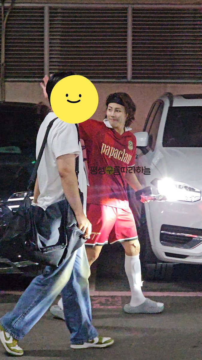 딸랑이에 싸인은 못받았어도 그냥 하성운 보는 그걸로 너무너무너무 행복했어🥹💗
출근길도 퇴근길도 너무 잘보고><!!!♡
경기하는 떵웅 진짜 열심이라 멋있고ㅠㅠ♡
잘했어ㅠㅠ증말ㅠㅠ💗
세상잘셍🥰이쁜 얼굴로 하늘들 기살려줌🥰
#하성운 사랑해🫶❤️ 우끼행💜🩵💛